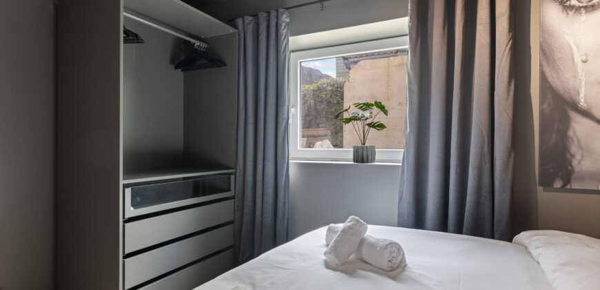 Renovated June 2025 – Kronstad – 2BR