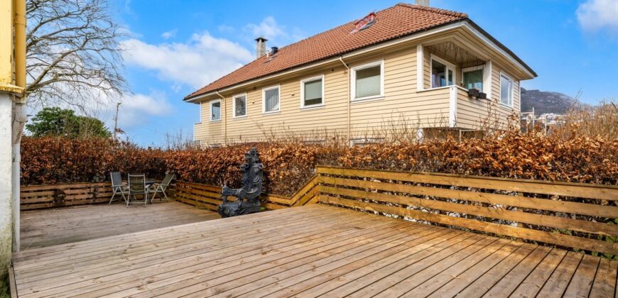 Renovated June 2025 – Kronstad – 2BR